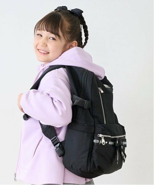 mezzo piano / メゾピアノ リュック・バックパック | ハートポーチつき　ロゴリボン　ナイロンリュック　大（黒）