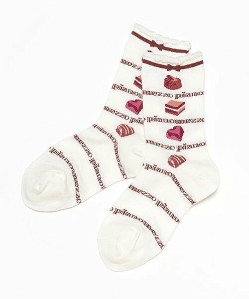 mezzo piano / メゾピアノ ソックス | チョコ柄　クルーソックス（オフ ホワイト）