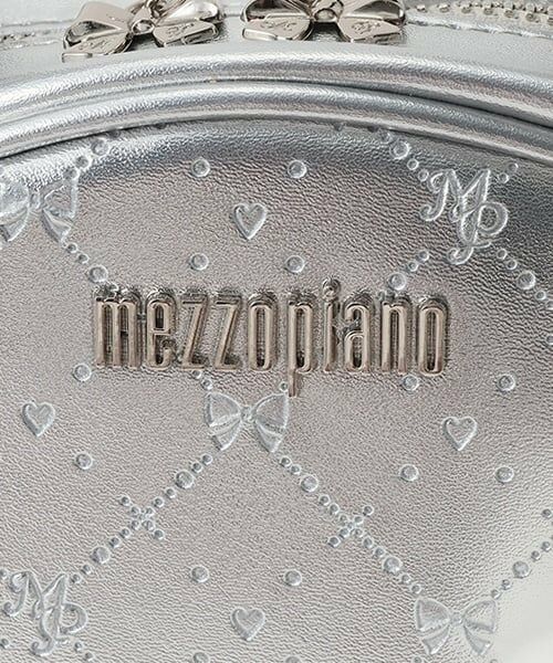 mezzo piano / メゾピアノ ショルダーバッグ | モノグラム柄型押し　ラウンドバッグ | 詳細3
