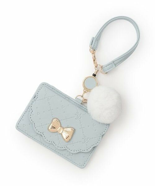 mezzo piano / メゾピアノ カードケース・名刺入れ・定期入れ | モノグラム柄型押し　パスケース　ポンポンつき（ライト ブルー）