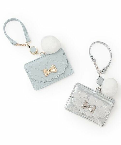 mezzo piano / メゾピアノ カードケース・名刺入れ・定期入れ | モノグラム柄型押し　パスケース　ポンポンつき | 詳細7