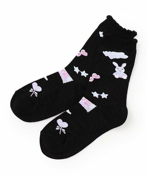 mezzo piano / メゾピアノ ソックス | ステッカー柄　クルーソックス（黒）