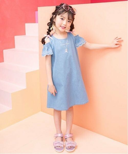 mezzo piano / メゾピアノ ミニ丈・ひざ丈ワンピース | ネックレス刺しゅう　2wayデニムワンピース（サックス）