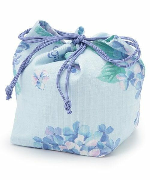 mezzo piano / メゾピアノ ポーチ | 手毬フラワー柄・水彩紫陽花柄　巾着バッグ（ライト ブルー）