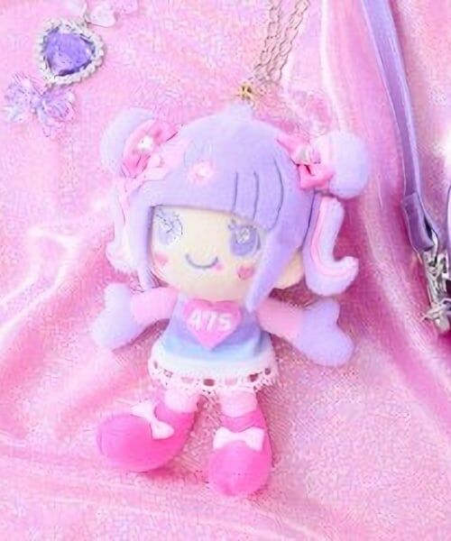 mezzo piano / メゾピアノ チャーム | 【しなこちゃん】ぬいぐるみチャーム（ラベンダー）