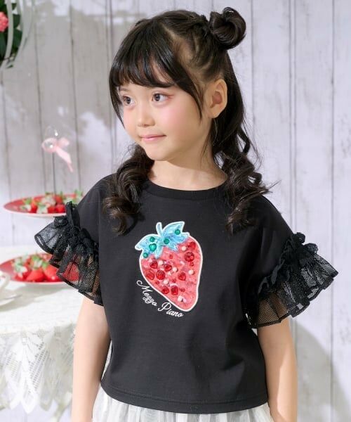 mezzo piano / メゾピアノ Tシャツ | Bigイチゴ袖フリル　半袖Tシャツ（黒）