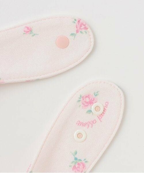 mezzo piano / メゾピアノ スタイ・ビブ | 【BOX付】リボン・バラ柄　スタイ＆ソックスセット | 詳細2