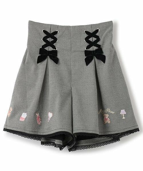 mezzo piano / メゾピアノ ショート・ハーフ・半端丈パンツ | 【人気商品再入荷】【直営店で取り扱い無し】クマ刺しゅうレースアップ　キュロットスカート（黒）