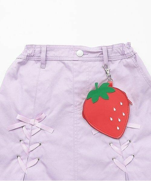 mezzo piano / メゾピアノ ショート・ハーフ・半端丈パンツ | 【人気商品再入荷】【直営店で取り扱い無し】イチゴポーチつきタイトスカート | 詳細2