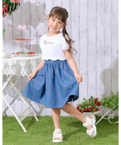 mezzo piano / メゾピアノ ミニ丈・ひざ丈ワンピース | 裾スカラップ半袖Tシャツ＆イチゴキャミワンピースセット（紺）