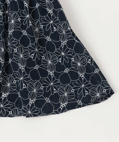 mezzo piano / メゾピアノ ミニ丈・ひざ丈ワンピース | フラワー刺しゅう　衿つきワンピース | 詳細6