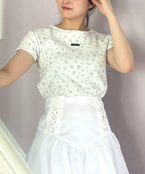 Mi-je / ミジェ Tシャツ | 小花柄ワッフル半袖Tシャツ【韓国ファッション】（アイボリー）