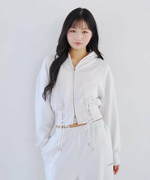 Mi-je / ミジェ スウェット | レースアップスウェットパーカー（オフ ホワイト）