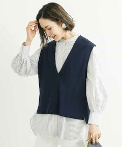 ◆さまざまなアイテムとのレイヤードスタイルに◆<br><br>＜デザイン・パターン＞<br>すっきり見えする深Vネック、広めの肩幅のシルエットがトレンド感のあるベストです。ハリのある素材で編立て、立体感のあるシルエットに。<br><br>＜素材＞<br> コットンｘアセテートのドライタッチで清涼感のある素材に、ストレッチ糸を合わせてハリ感と程よい厚みのある編地に仕上げています。<br><br>＜着こなしポイント＞<br>今季はストライプシャツ[FMBGT28250]と合わせて新しい見え方を提案します。Tシャツ合わせで、よりカジュアルなコーディネートもおすすめです。同素材ロングニットジレ[FMSFS20270]もご用意いたしております。<br><br>---------------------------------<br>・透け感：なし<br>・裏地：なし<br>・伸縮性：あり<br>・光沢感：なし<br>・生地の厚さ：普通<br>・ケア方法：洗える<br>-----------------------------<br><br>モデル身長：172cm/着用サイズ：M<br>※環境により、色味が多少異なる場合がございます。予めご了承ください。商品の色味は、詳細画像をご参照ください。<br><br>MICHEL KLEIN（ミッシェルクラン）は、“シンプルとオリジナリティ”　“ベーシックとトレンド” 巧みなバランスで自分らしさを表現し、ファッションを楽しむ。そんな洗練された大人の女性が求める スタイリッシュで着心地の良い服を提案するパリ発信ブランドです。