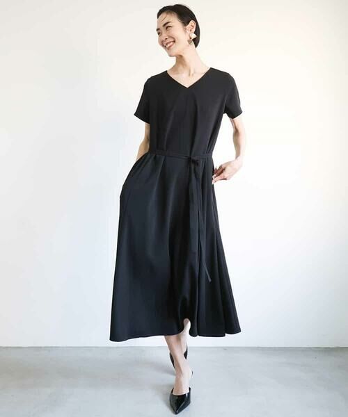 MICHEL KLEIN / ミッシェルクラン ロング・マキシ丈ワンピース | [接触冷感/UVカット]Vネックフレアワンピース(セットアップ対応) | 詳細15