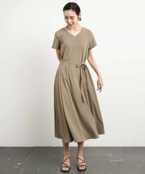 MICHEL KLEIN / ミッシェルクラン ロング・マキシ丈ワンピース | [接触冷感/UVカット]Vネックフレアワンピース(セットアップ対応) | 詳細2