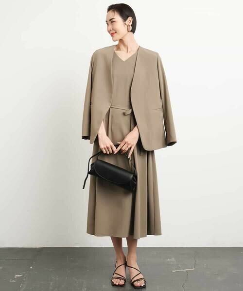 MICHEL KLEIN / ミッシェルクラン ロング・マキシ丈ワンピース | [接触冷感/UVカット]Vネックフレアワンピース(セットアップ対応) | 詳細3