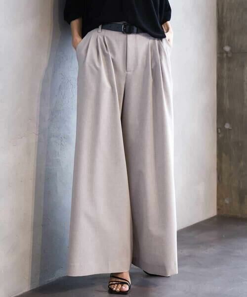 MICHEL KLEIN / ミッシェルクラン その他パンツ | タックワイドパンツ（ライトグレー）
