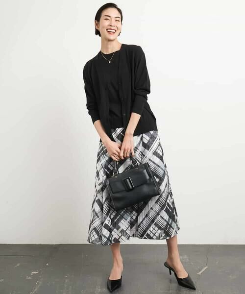 MICHEL KLEIN / ミッシェルクラン カーディガン・ボレロ | [アンサンブル対応/接触冷感]Vネックニットカーディガン | 詳細4