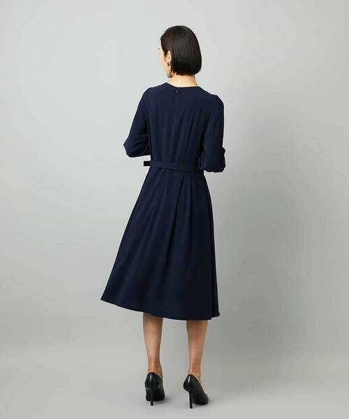 MICHEL KLEIN / ミッシェルクラン ロング・マキシ丈ワンピース | ノーカラープリーツワンピース | 詳細13