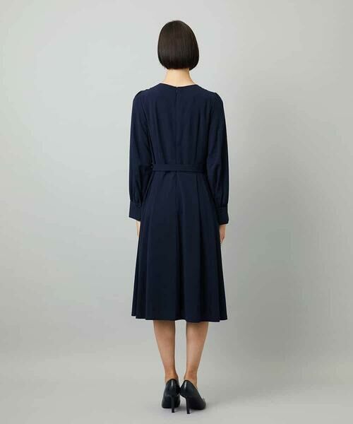 MICHEL KLEIN / ミッシェルクラン ロング・マキシ丈ワンピース | ノーカラープリーツワンピース | 詳細28