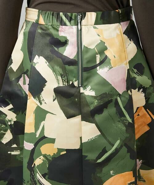 MICHEL KLEIN / ミッシェルクラン ロング・マキシ丈スカート | [セットアップ対応]モダンフラワープリントタックフレアスカート　 | 詳細24