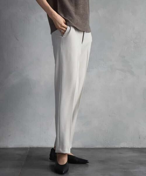 MICHEL KLEIN / ミッシェルクラン その他パンツ | ［定番素材］裏起毛ストレッチテーパードパンツ(機能素材) | 詳細2