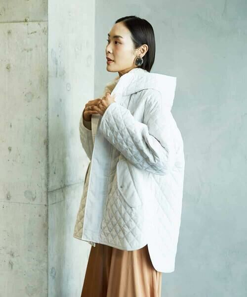 MICHEL KLEIN/ミッシェルクラン オーバーサイズフードキルティングコート オフホワイト 40 MICHEL KLEIN/ミッシェルクラン オーバーサイズフードキルティングコート オフホワイト 40