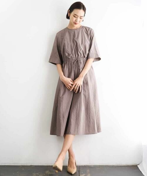 MICHEL KLEIN / ミッシェルクラン ロング・マキシ丈ワンピース | ナイロンクロス ギャザーワンピース（ブラウン）