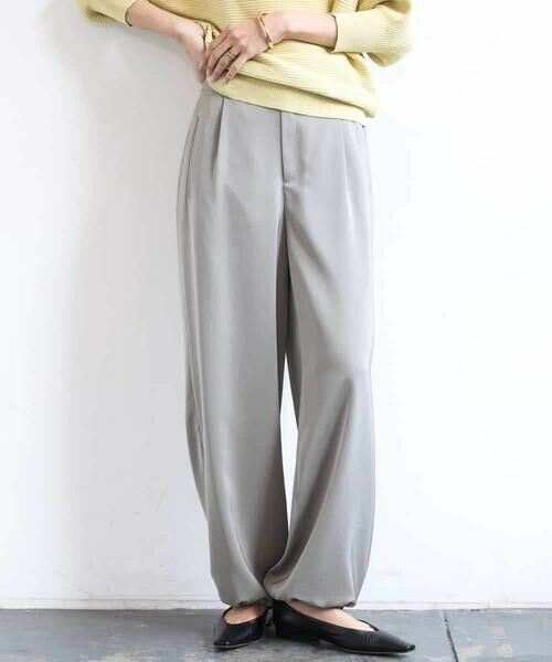 MICHEL KLEIN / ミッシェルクラン その他パンツ | [リラックスボトム]ダルサテン ワイドパンツ（カーキ）