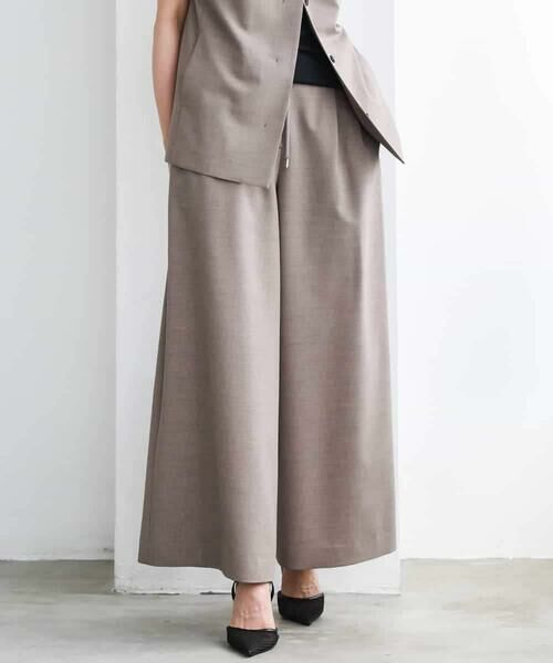 MICHEL KLEIN / ミッシェルクラン その他パンツ | [セットアップ対応/リラックスボトム]ドローストリングワイドパンツ（ブラウン）