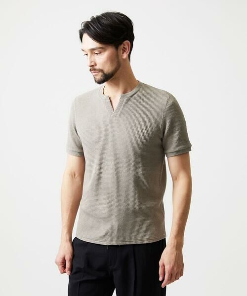 MICHEL KLEIN HOMME / ミッシェルクランオム カットソー | キーネックウェーブ半袖カットソー（ベージュ）