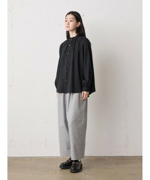 MidiUmi / ミディウミ シャツ・ブラウス | MidiUmi フリルカラーギャザーネックシャツ | 詳細17