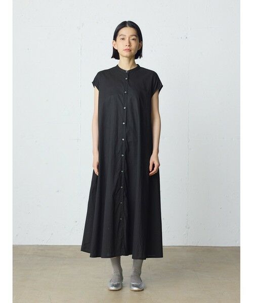 MidiUmi / ミディウミ ロング・マキシ丈ワンピース | MidiUmi ノースリーブプリーツシャツワンピース（ブラック(color99)）