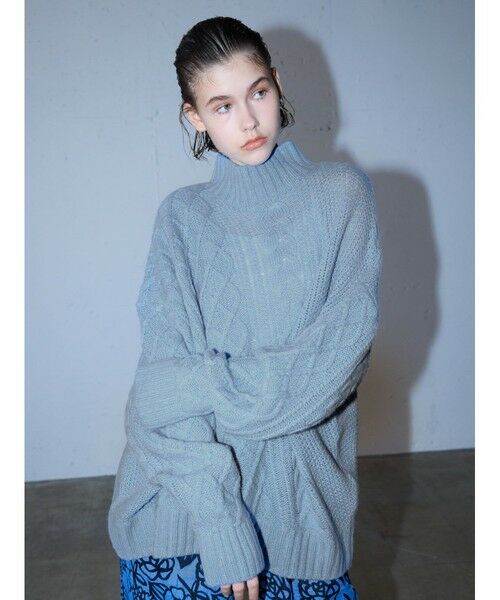 MIDIUMISOLID / ミディウミソリッド ニット・セーター | MIDIUMISOLID アラン編みニット(サックス(color30))