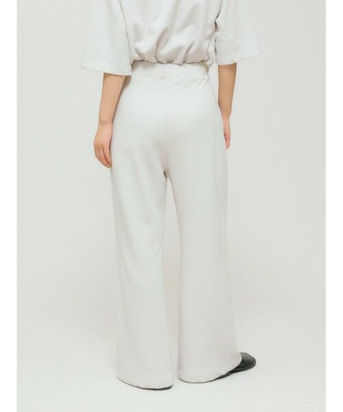 MIDIUMISOLID / ミディウミソリッド その他パンツ | MIDIUMISOLID for Ladies スウェットタックフレアパンツ | 詳細10