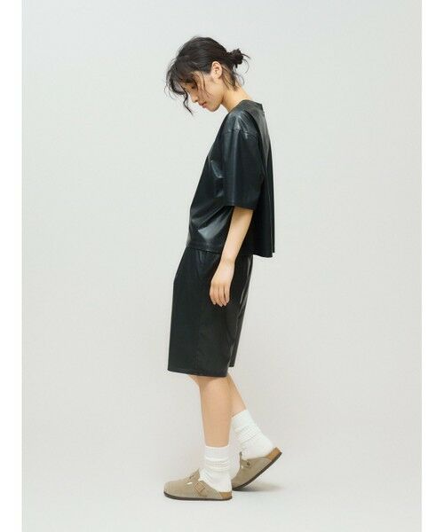 MIDIUMISOLID / ミディウミソリッド その他パンツ | MIDIUMISOLID for Ladies シンセティックレザーショートパンツ | 詳細12