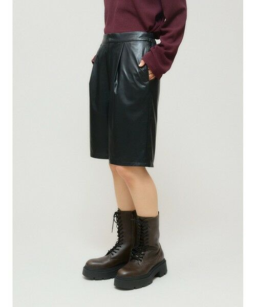 MIDIUMISOLID / ミディウミソリッド その他パンツ | MIDIUMISOLID for Ladies シンセティックレザーショートパンツ | 詳細15