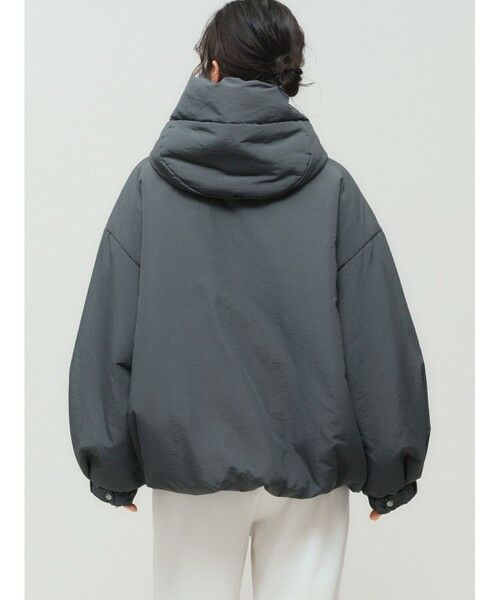MIDIUMISOLID / ミディウミソリッド その他アウター | MIDIUMISOLID フード付きパディングブルゾン | 詳細13
