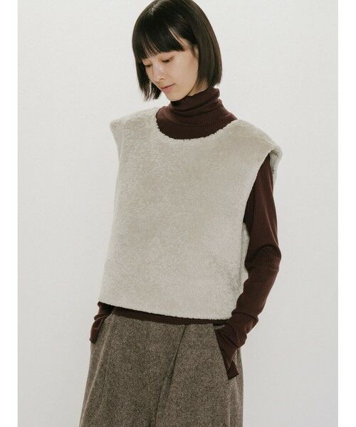 MIDIUMISOLID / ミディウミソリッド ベスト | MIDIUMISOLID for Ladies フリースファーベスト | 詳細9