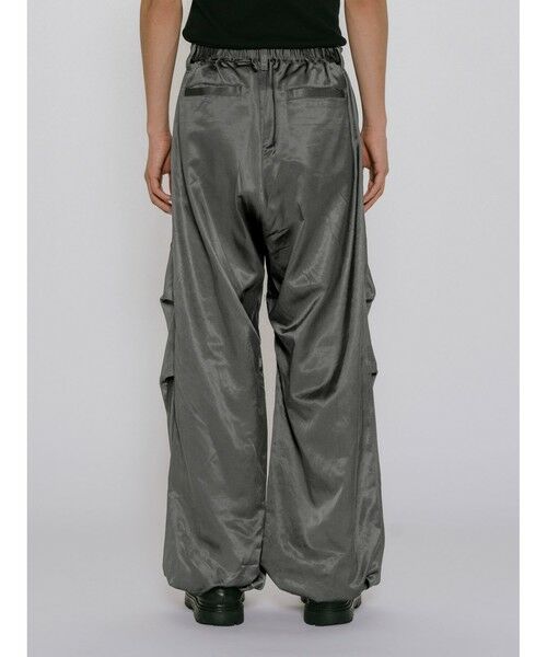 MIDIUMISOLID / ミディウミソリッド その他パンツ | MIDIUMISOLID Men’s ブリーチサテンパラシュートパンツ | 詳細18