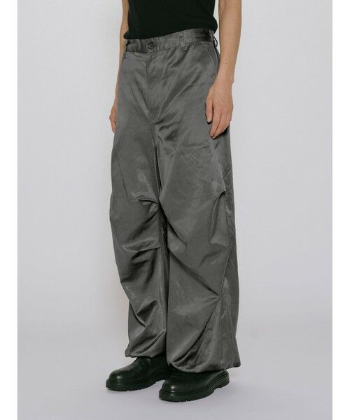 MIDIUMISOLID / ミディウミソリッド その他パンツ | MIDIUMISOLID Men’s ブリーチサテンパラシュートパンツ | 詳細16