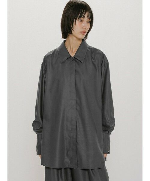 MIDIUMISOLID / ミディウミソリッド シャツ・ブラウス | MIDIUMISOLID for Ladies リラックスロングカフスシャツ（チャコールグレー(color92)）