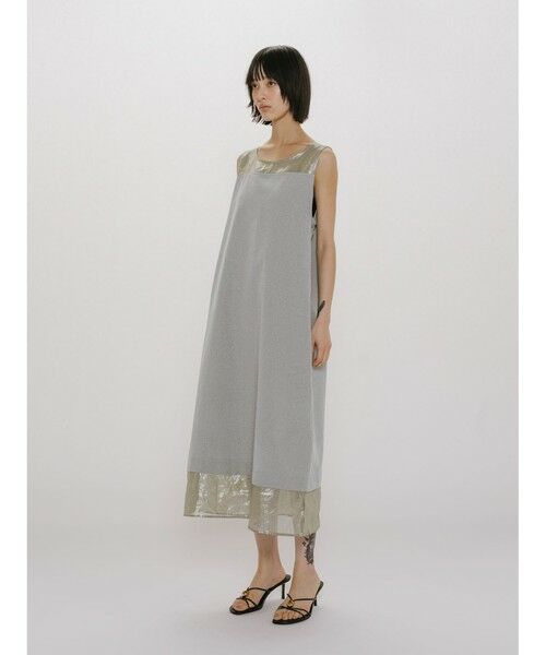 MIDIUMISOLID / ミディウミソリッド ロング・マキシ丈ワンピース | MIDIUMISOLID for Ladies 箔プリントオーガンジーノースリーブワンピース | 詳細5