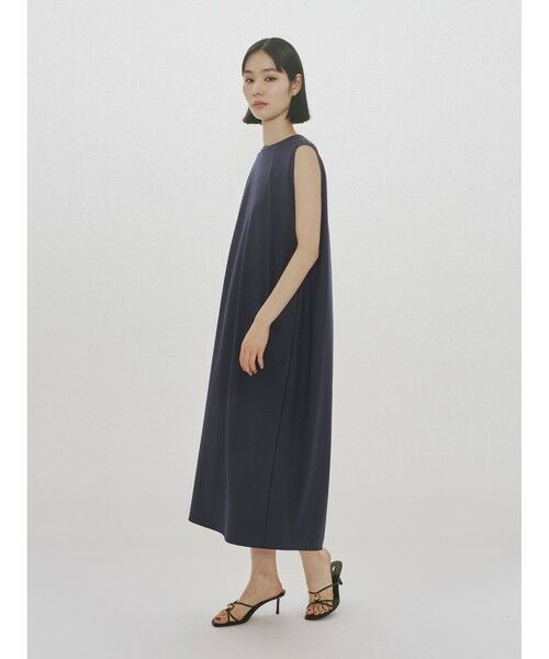 MIDIUMISOLID / ミディウミソリッド ロング・マキシ丈ワンピース | MIDIUMISOLID for Ladies エッセンシャルバックタックドレス | 詳細3