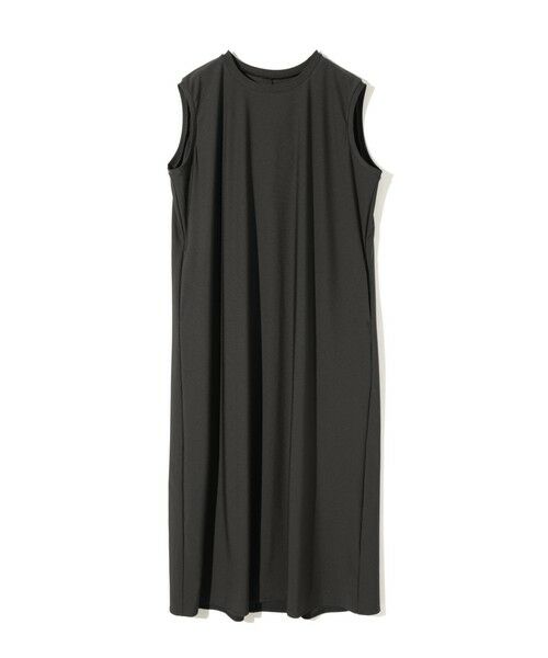 MIDIUMISOLID / ミディウミソリッド ロング・マキシ丈ワンピース | MIDIUMISOLID for Ladies エッセンシャルバックタックドレス（ブラック(color99)）