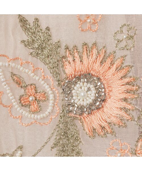 2点⭐︎フラワー刺繍スカート&チェックストール 立体の花咲く春色刺繍の三角ストール – ONE PEACE ONLINE
