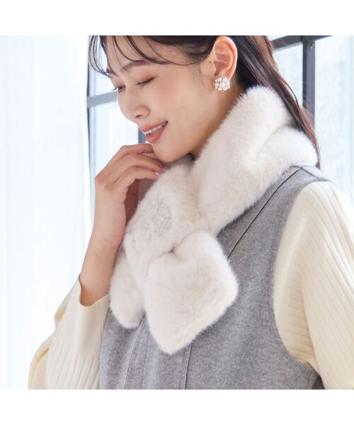 missel / ミゼール マフラー・ショール・スヌード・ストール | 【洗える・別注・大きいサイズ】刺繍入りフェイクファーマフラー | 詳細3