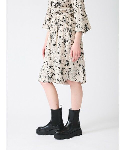 セール】 mizuiro ind レーヨンリネンプリントショートパンツ
