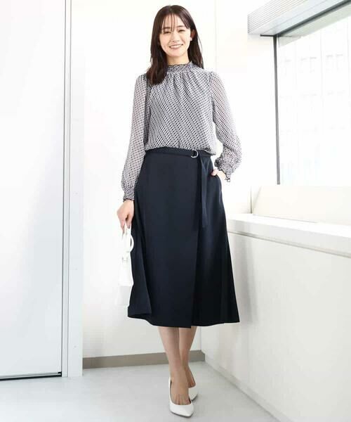 MK MICHEL KLEIN / エムケーミッシェルクラン シャツ・ブラウス | 幾何柄シフォンスタンドカラーブラウス/洗える | 詳細13